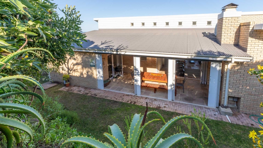 3 Bedroom Property for Sale in Pienaarstrand Western Cape